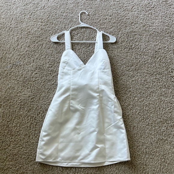 Princess Polly Satin Dress - Never worn - Picture 4 of 5